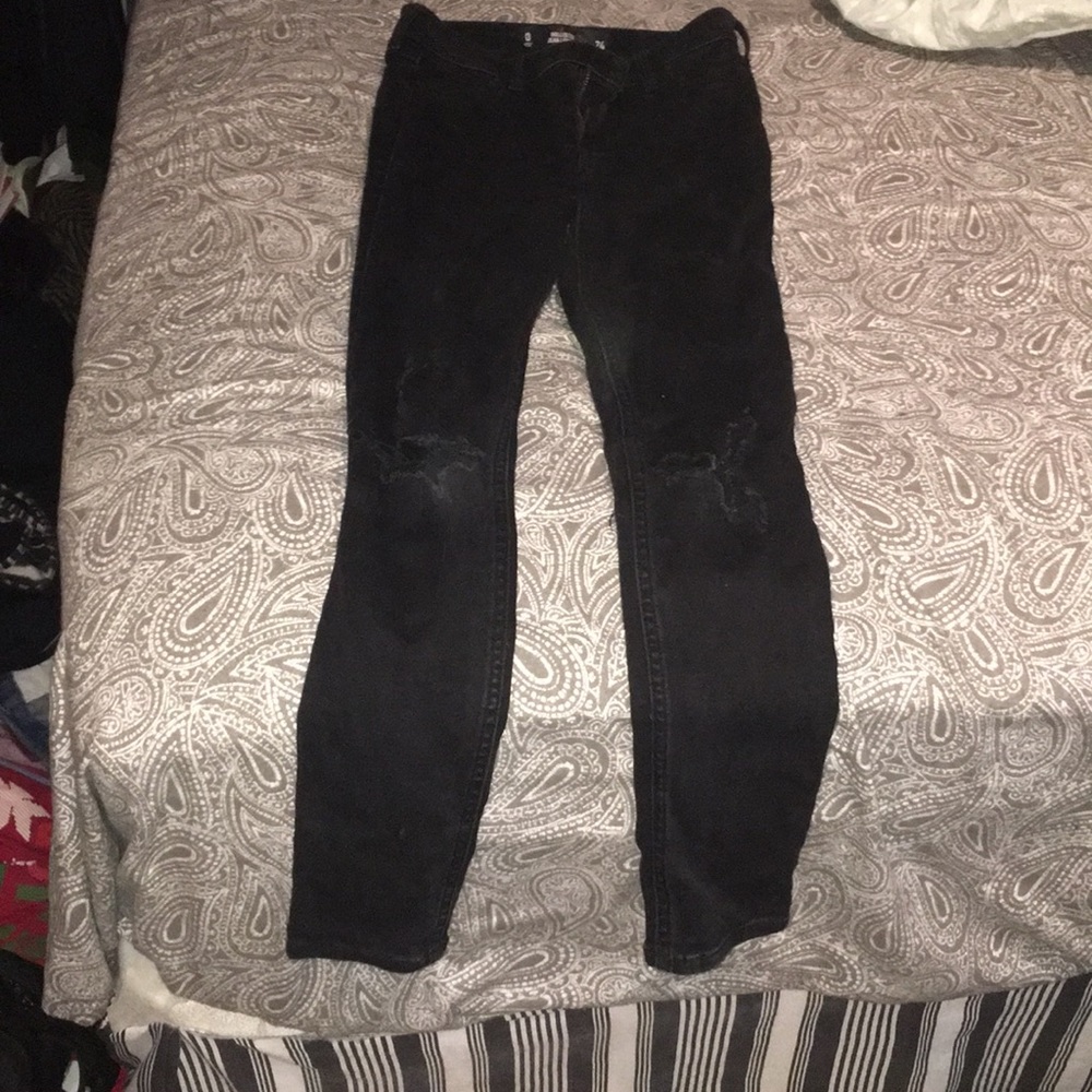 Black hollister ripped knees jeans